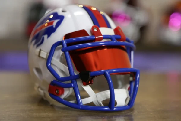 Buffalo-Bills-Riddell-Speed-Mini-Helmet-GG-Edition