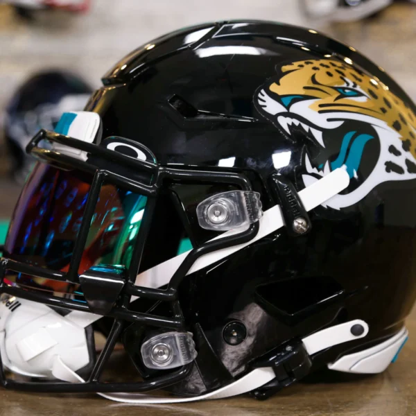 JacksonvilleJaguarsRiddellSpeedFlexHelmetAsSeenonFieldGGEdition03