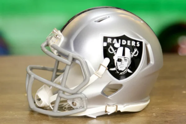 Las Vegas Raiders Riddell Speed Mini Helmet