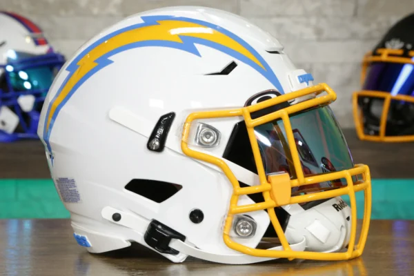 LosAngelesChargersRiddellSpeedFlexHelmet-GGEdition