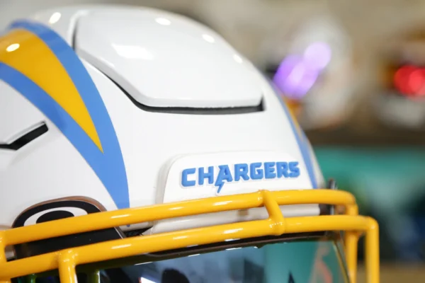 LosAngelesChargersRiddellSpeedFlexHelmet-GGEdition