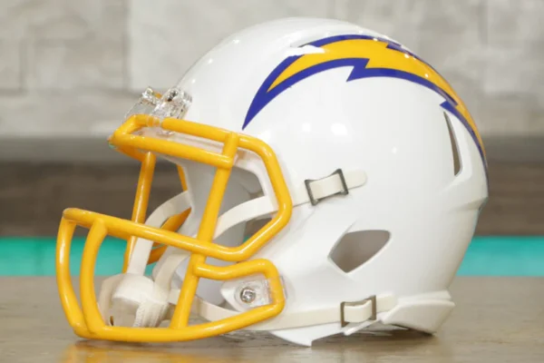 LosAngelesChargersRiddellSpeedMiniHelmet-AlternateColorRush_205