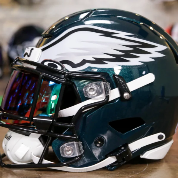 PhiladelphiaEaglesRiddellSpeedFlexHelmetAsSeenonFieldGGEdition