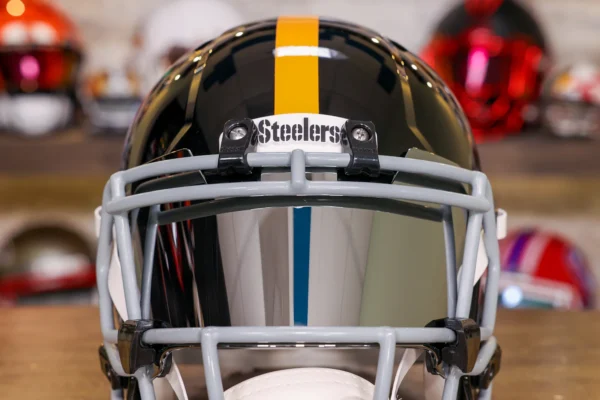 Pittsburgh Steelers Riddell Speed Replica Helmet