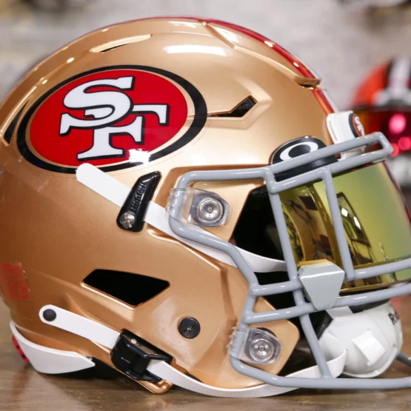 SanFrancisco49ersRiddellSpeedFlexHelmetAsSeenonFieldGGEdition