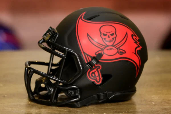 Tampa Bay Buccaneers Riddell Speed Mini Helmet - Eclipse