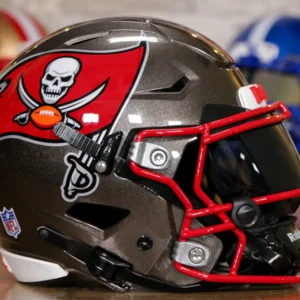 TampaBayBuccaneersRiddellSpeedFlexHelmet-GGEdition