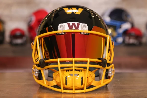 Washington Commanders Riddell Speed Replica Helmet